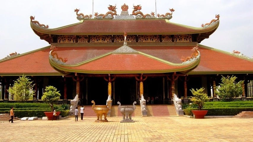 Visiter le monument aux morts de Ben Duoc