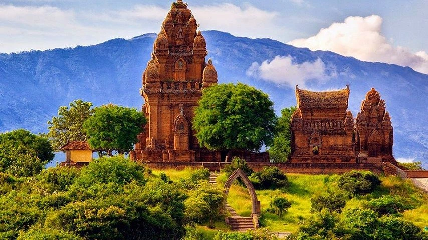 Les tours chams Po Sha Nu