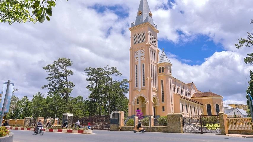 Cath&eacute;drale Saint-Nicolas
