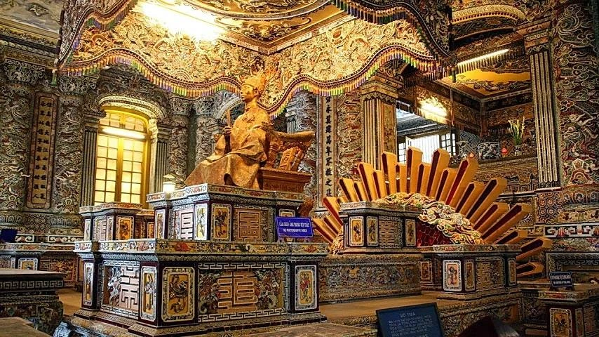 Le Mausol&eacute;e de Khai Dinh