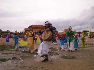 C&eacute;r&eacute;monie d&rsquo;invocation de la pluie des Cham