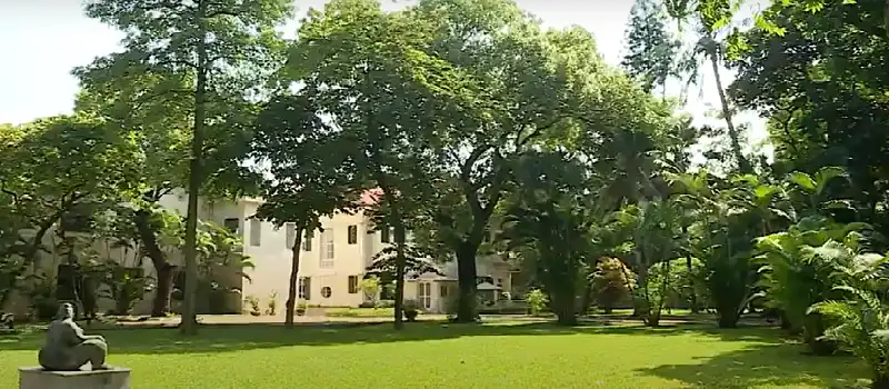 Ambassade de France &agrave; Hanoi 57 rue Tran Hung Dao