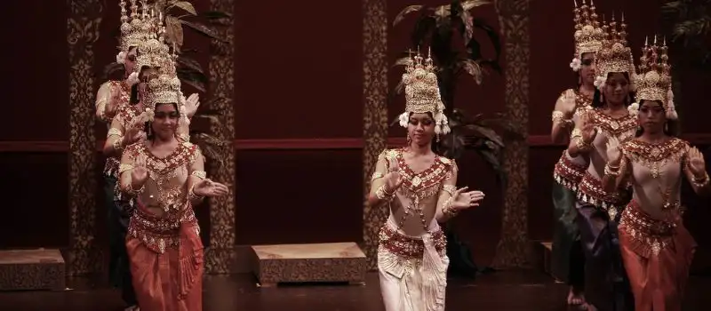 apsara-danse-traditionnelle-du-cambodge