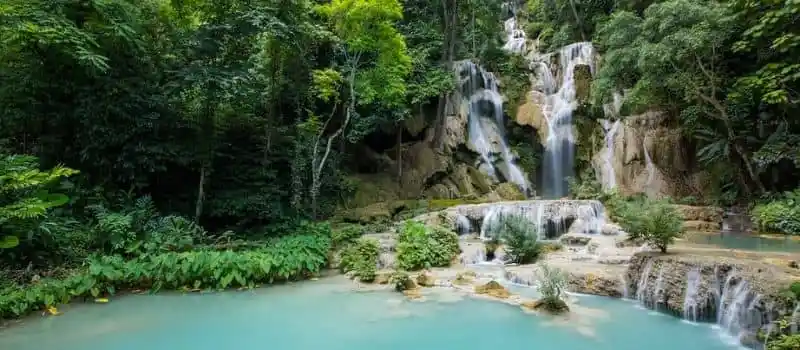 Beaut&eacute; naturelle de la cascade de Kuang Si
