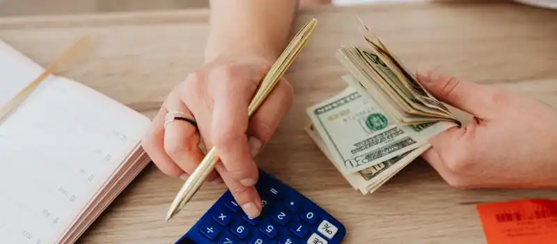 Changer de l'argent dans une bijouterie Voyage au Vietnam pas cher