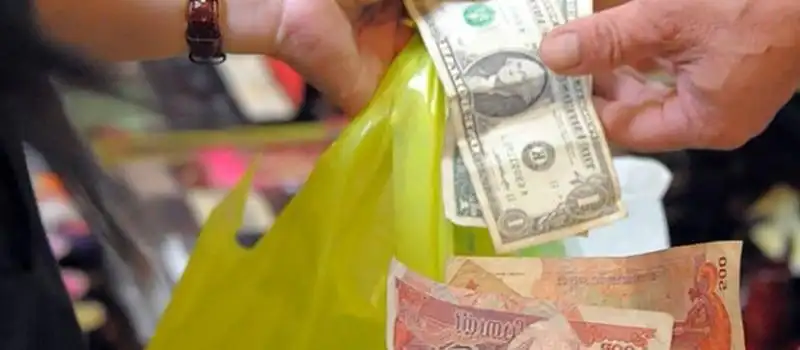 changer-monnaie-cambodgienne