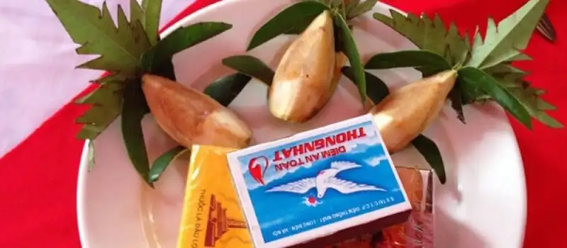 Chique de b&eacute;tel, thuoc lao et le th&eacute; Vietnam