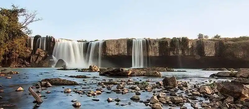 Chute d'eau &agrave; Dak Lak Vietnam