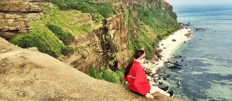 Conqu&ecirc;te de sommets sur la montagne Thoi Loi
