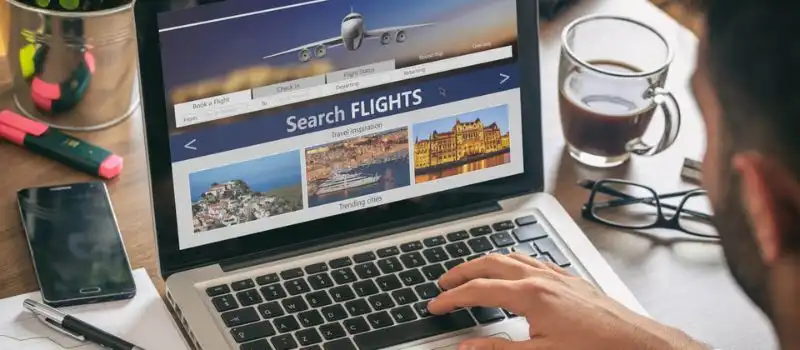 Consulter les exp&eacute;riences de voyage sur Internet