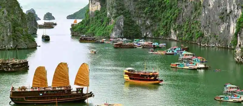Croisi&egrave;re en baie d&rsquo;Ha long