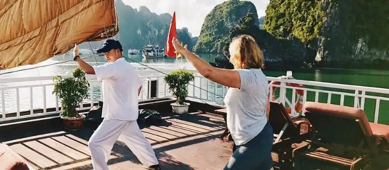 Croisi&egrave;re en baie d&rsquo;Halong pour les seniors