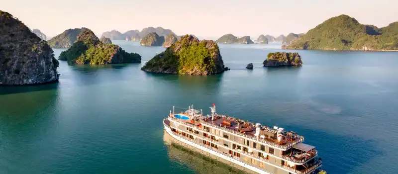 Croisi&egrave;re en baie Halong pour les voyageurs handicap&eacute;s