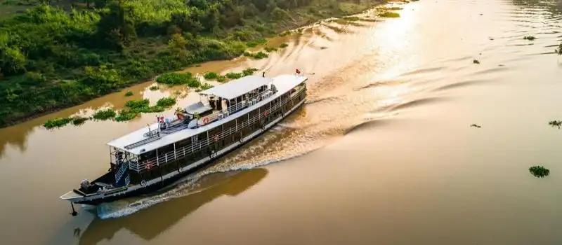 Croisi&egrave;re sur le M&eacute;kong &agrave; Phnom Penh