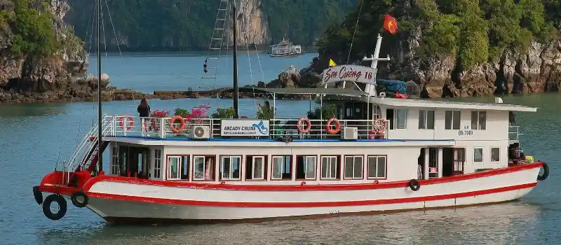Croisi&egrave;res &eacute;conomiques en baie Halong Voyage Vietnam pas cher