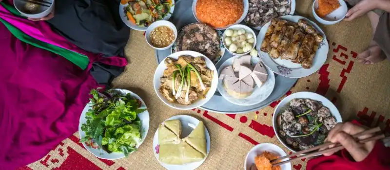 Cuisine vietnamienne dans le T&ecirc;t