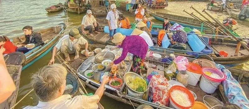 D&eacute;couverte des march&eacute;s flottants et des villages artisanaux