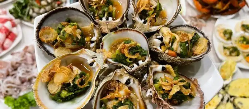 D&eacute;guster des d&eacute;lices marines