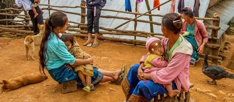 Des ethnies dans les montagnes &agrave; Phongsaly