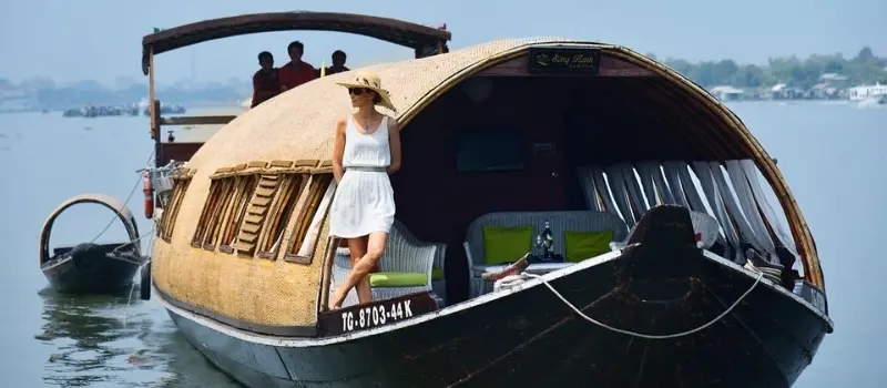 Excursion en sampan dans le delta du M&eacute;kong