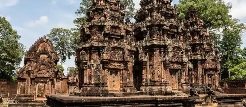Explorer la Citadelle de la Beaut&eacute; Banteay Srei