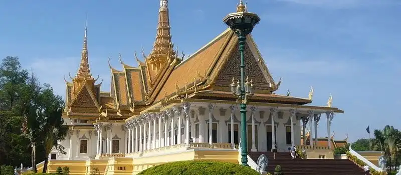 Explorez le Palais Royal