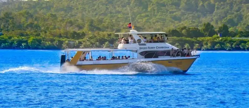 Ferry Sihanoukville - Koh Rong au Cambodge