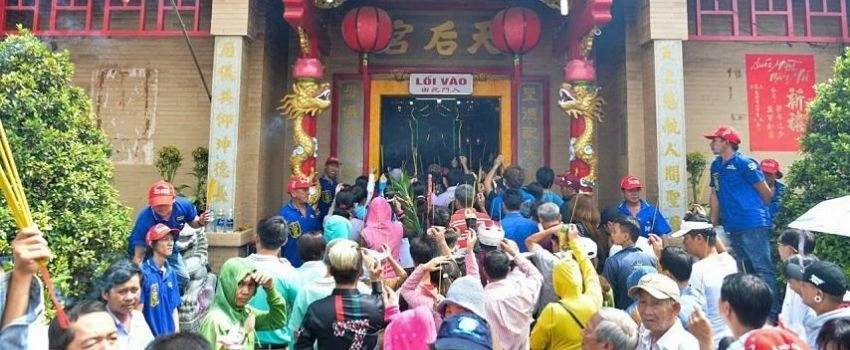 fete-de-la-pagode-de-ba-vietnam