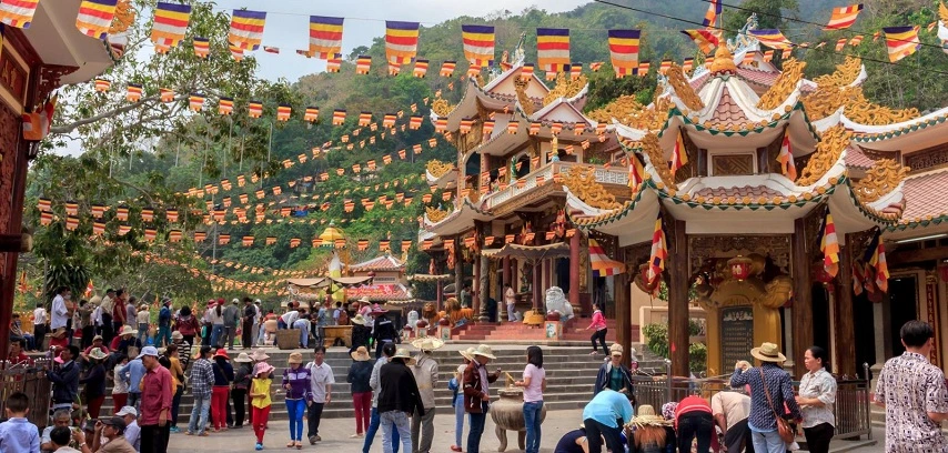 F&ecirc;te du mont Ba Den