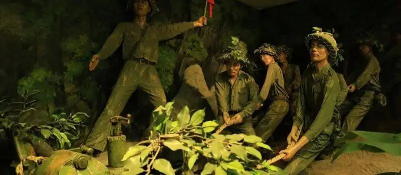 Guide francophone Dien Bien Phu Vietnam