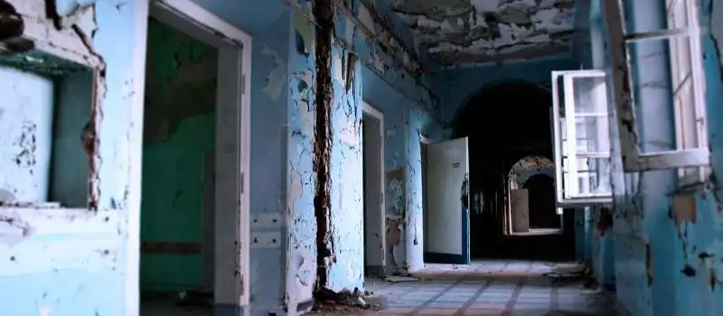 H&ocirc;pital abandonn&eacute; de Ba Vi