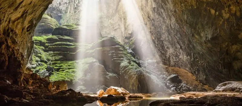 Explorer la grotte Sơn Đo&ograve;ng