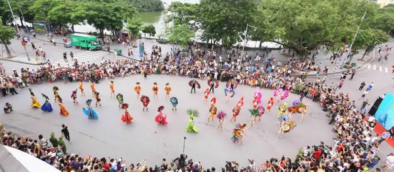 Week-end parfait et amusante au lac de Hoan Kiem &agrave; Hanoi