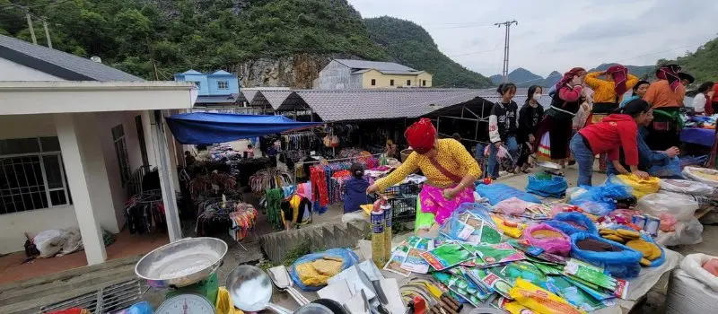 March&eacute; de Sa Phin