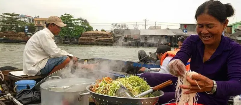 Exploration du march&eacute; flottant de Cai Rang