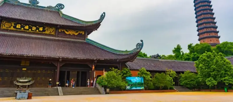 Pagode de Bai Dinh aux records impressionnants
