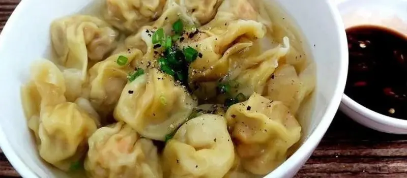Wonton (ho&agrave;nh th&aacute;nh)