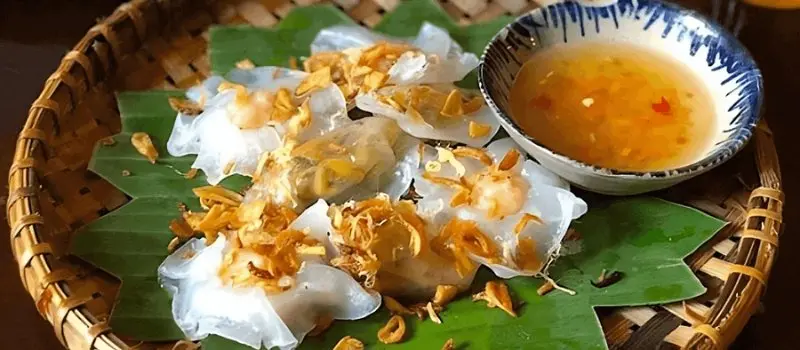 Rose blanche (b&aacute;nh hoa hồng trắng)