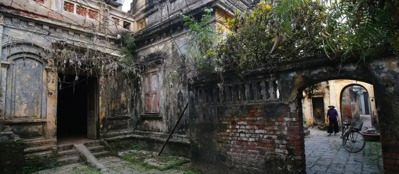 Voyager avec un Guide francophone au Vietnam pour visiter village Dong Ngac