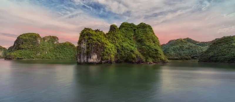 Croisiere en baie Halong pour savourer la libert&eacute; et la puret&eacute; de Halong