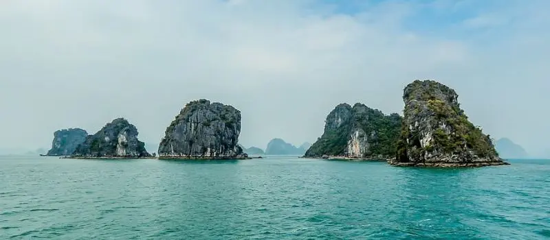 Croisiere en baie Halong pour vous impr&eacute;gner de la beaut&eacute; naturelle