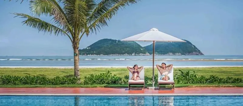 Coastal Retreat Meli&aacute; Vinpearl Cua Hoi Beach Resort