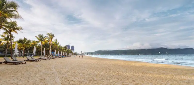 Plage de Pham Van Dong