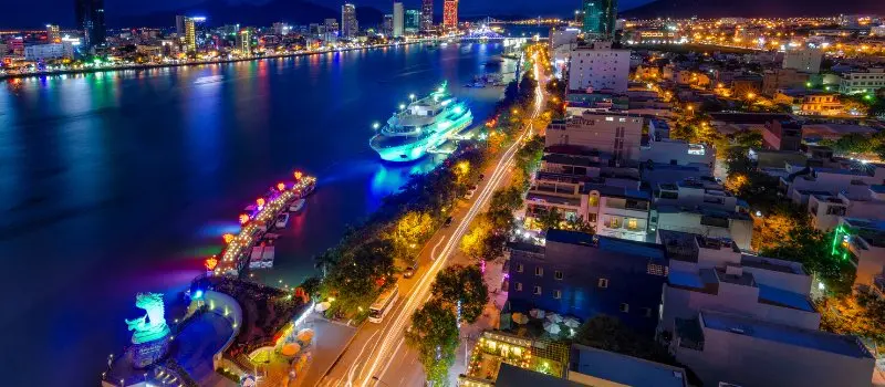Profiter de la vie nocturne &agrave; Da Nang