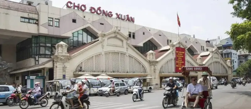 Faire du shopping au march&eacute; de Dong Xuan
