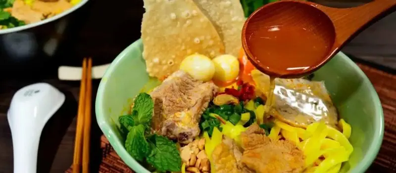 Go&ucirc;ter les plats de sp&eacute;cialit&eacute;s de Quang Nam