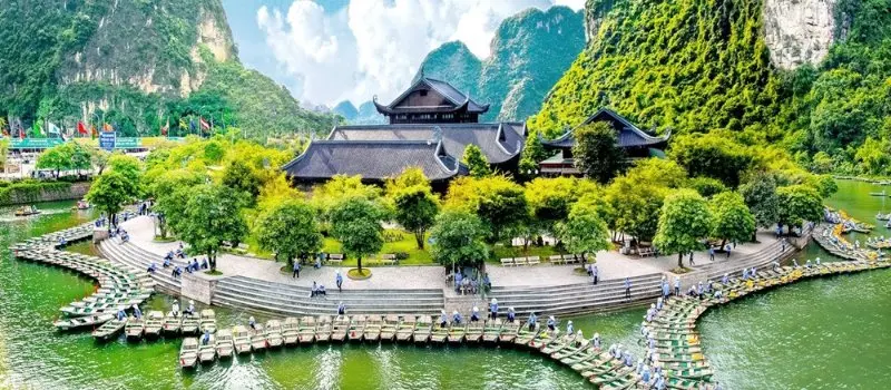 Visite au paysage de Trang An, Ninh Binh
