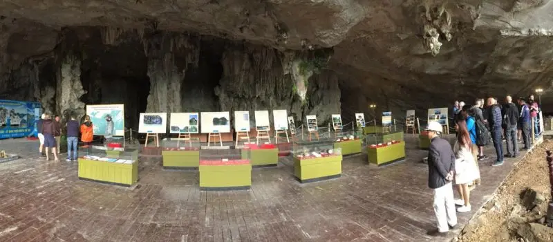 Croisiere en baie Halong pour d&eacute;couvrir la magnifique grotte de Tien Ong