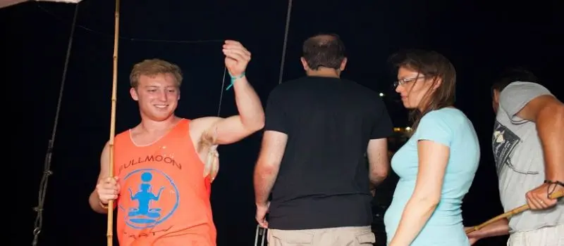 Croisiere en baie Halong pour p&ecirc;cher le calamar pendant la nuit