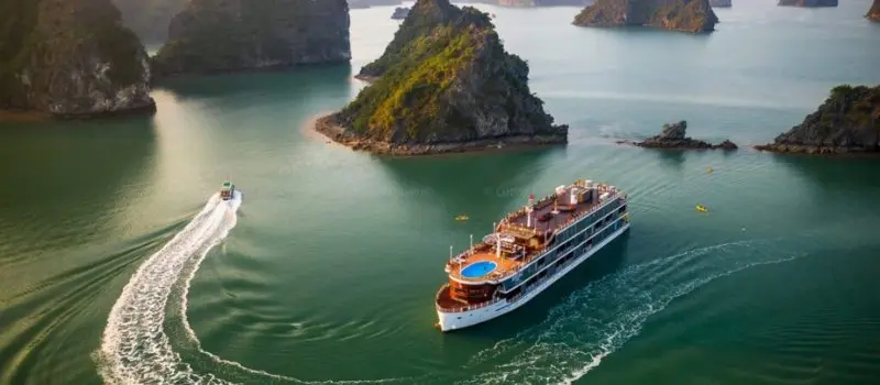 Croisi&egrave;re dans la baie Halong